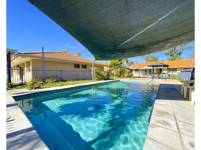 12&13/21-23 Barossa Crescent, Caboolture South QLD 4510