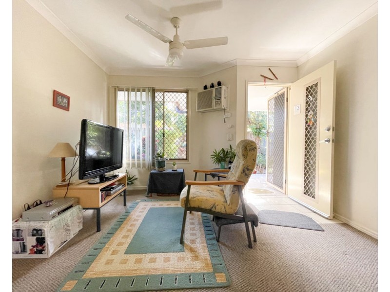 12&13/21-23 Barossa Crescent, Caboolture South QLD 4510