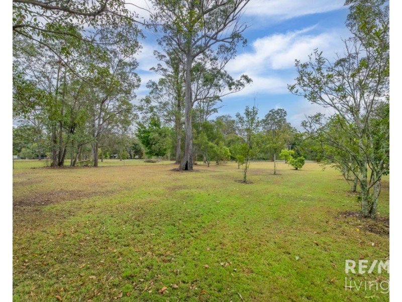 36 Mimosa Street, Woodford QLD 4514