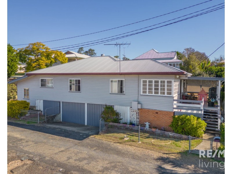 27 William Street, Kilcoy QLD 4515