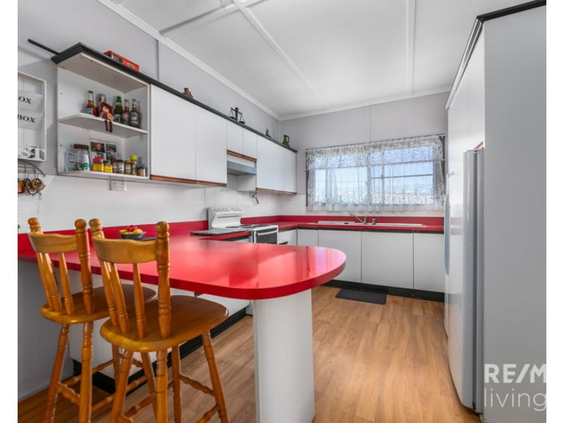 27 William Street, Kilcoy QLD 4515