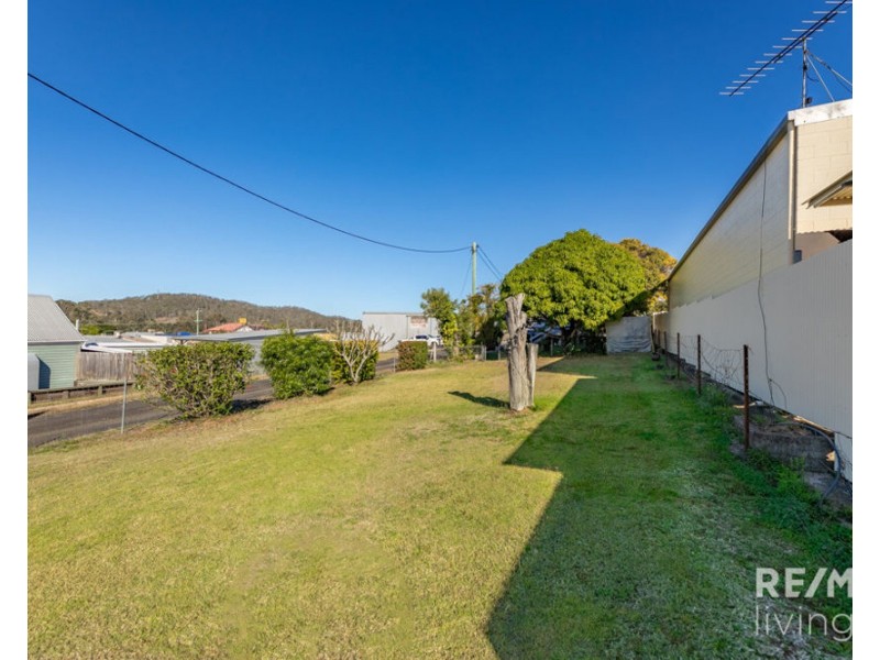 27 William Street, Kilcoy QLD 4515