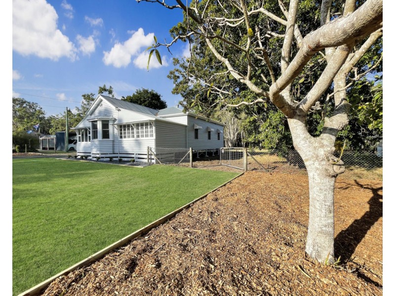 24 Fairmount Street, Elimbah QLD 4516