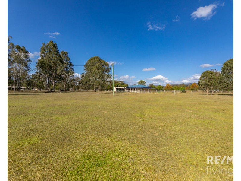 17 Katebridge Drive, Mount Archer QLD 4514