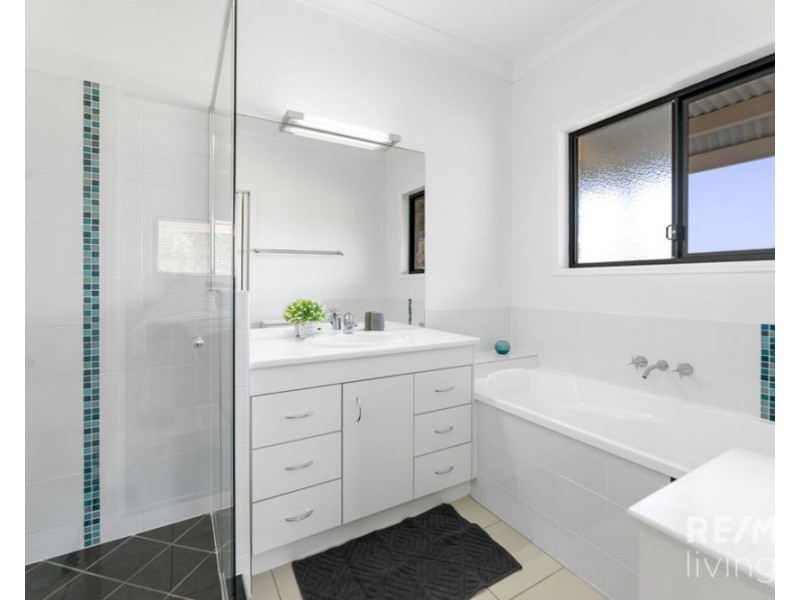 17 Katebridge Drive, Mount Archer QLD 4514