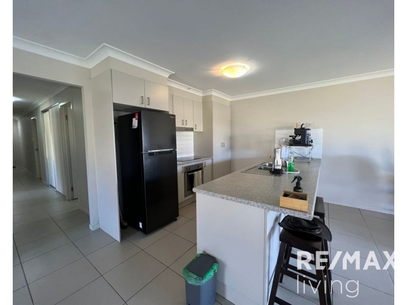 2/18 Basalt St, Caboolture QLD 4510