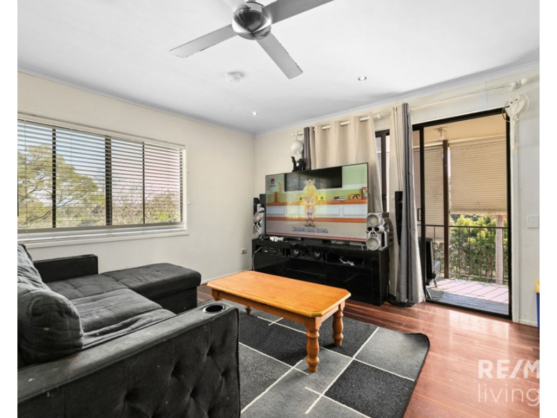 25 Crest Street, Kallangur QLD 4503