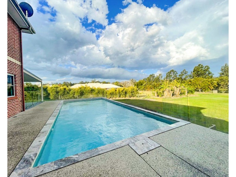 5-7 Sammor Road, Elimbah QLD 4516