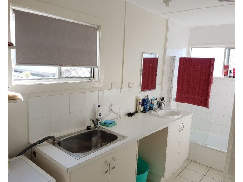 866B Beachmere Road, Beachmere QLD 4510