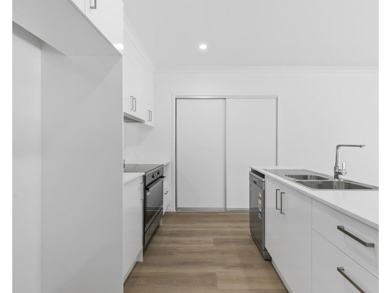 41 Hamilton Road, Woodford QLD 4514
