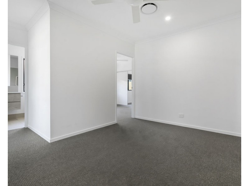 41 Hamilton Road, Woodford QLD 4514