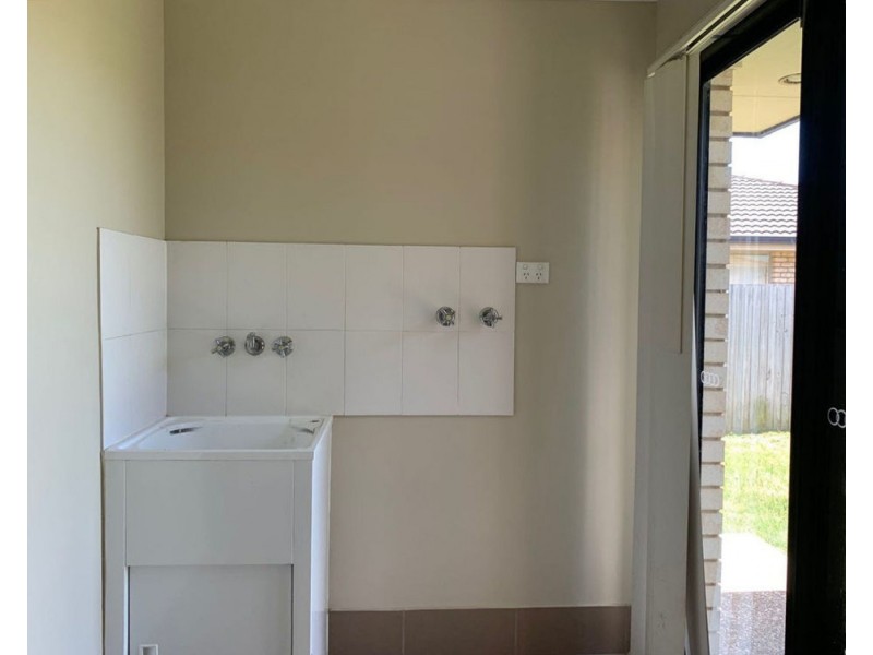 5 Redcedar Place, Morayfield QLD 4506