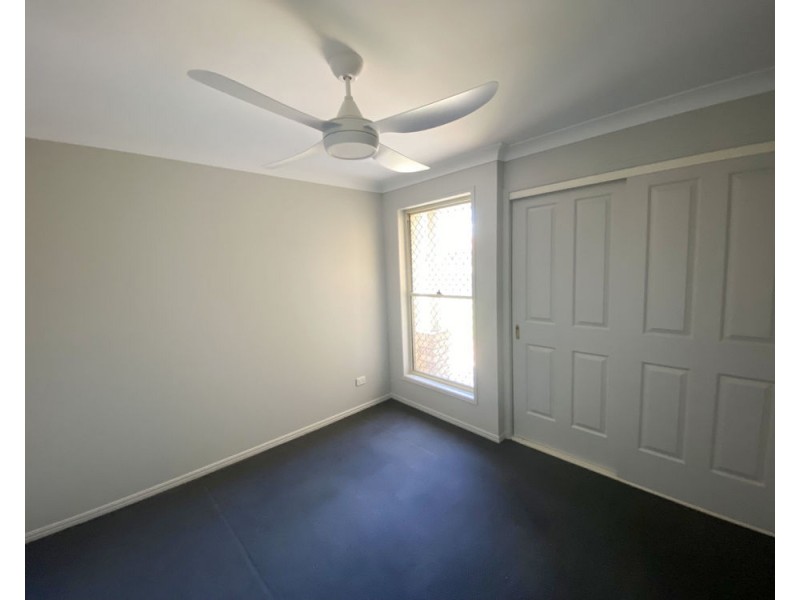 12 Sutherland Crescent, Morayfield QLD 4506