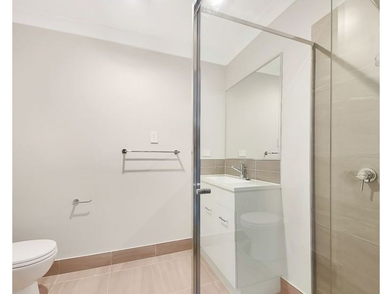 1/54 Jones Street, Rothwell QLD 4022