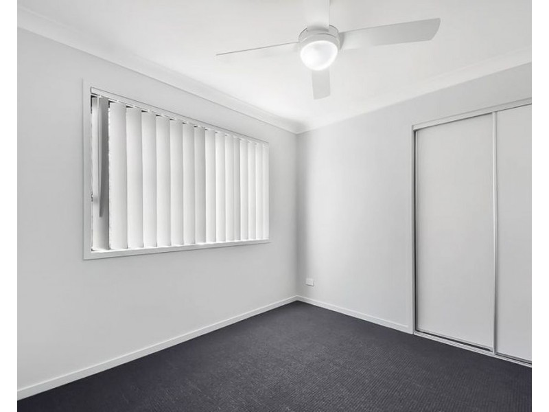 1/54 Jones Street, Rothwell QLD 4022