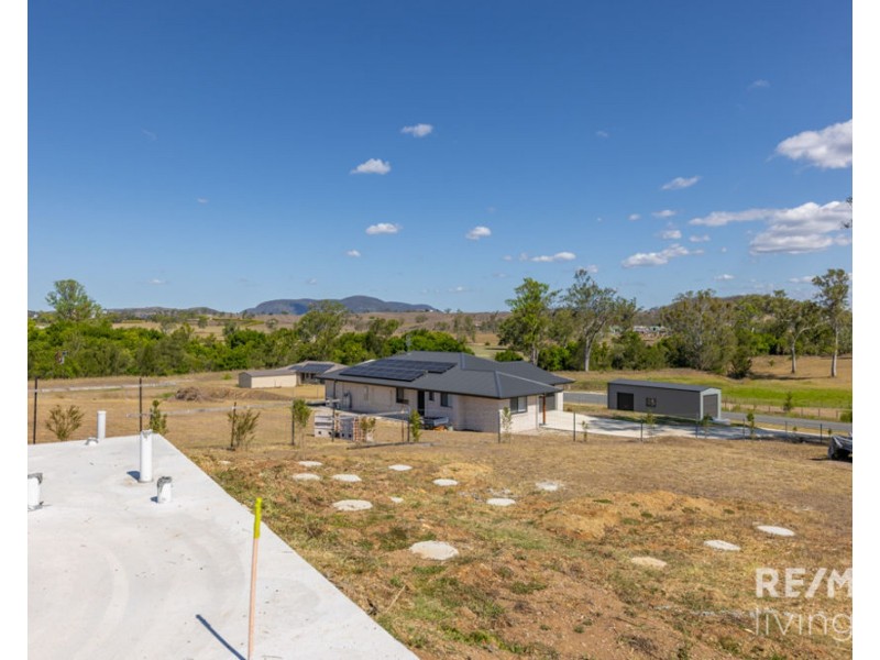 7 Atherton Place, Winya QLD 4515