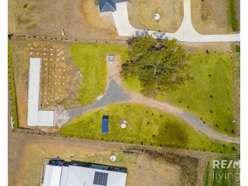 7 Atherton Place, Winya QLD 4515