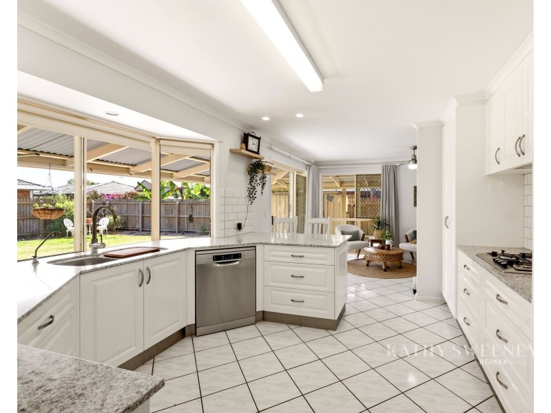 4 Parkwood Place, Bellmere QLD 4510