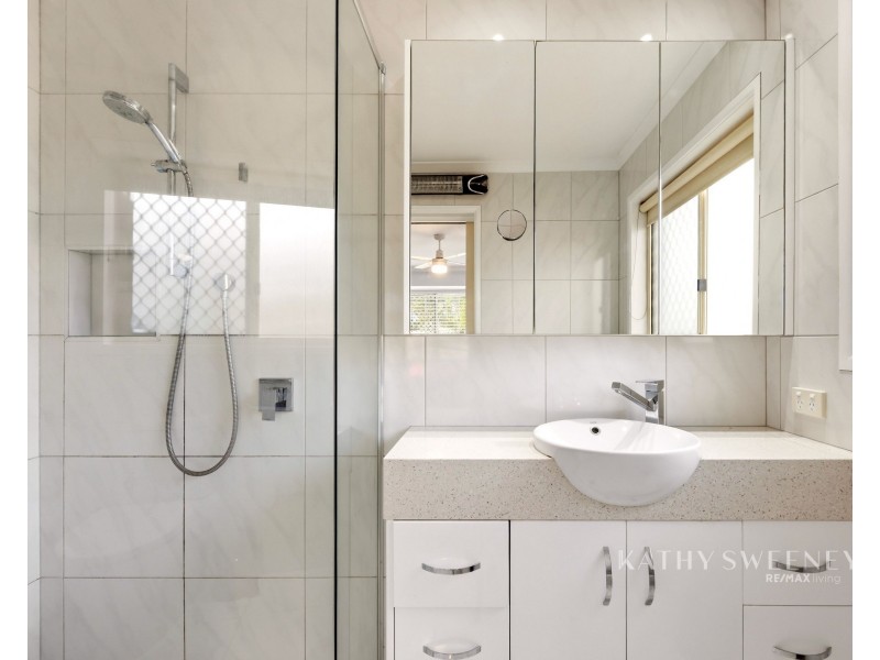 4 Parkwood Place, Bellmere QLD 4510