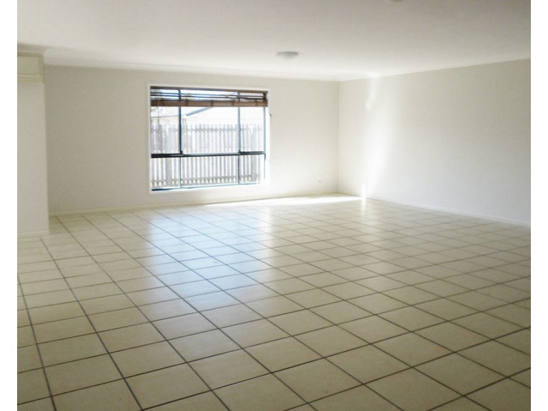 15 Glenn Street, Morayfield QLD 4506