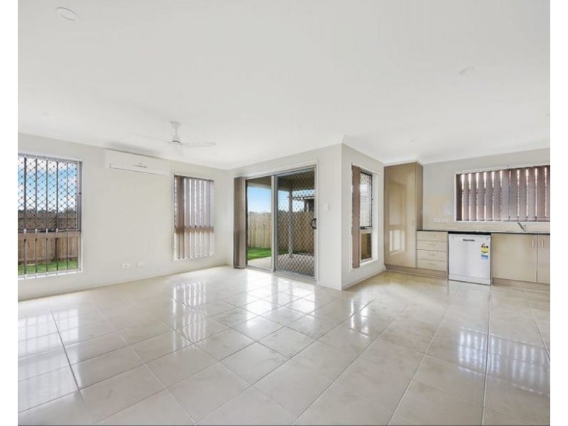 169 Graham Rd, Morayfield QLD 4506