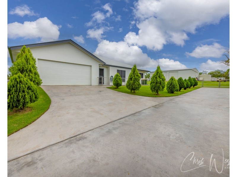 127 Sippel Drive, Woodford QLD 4514