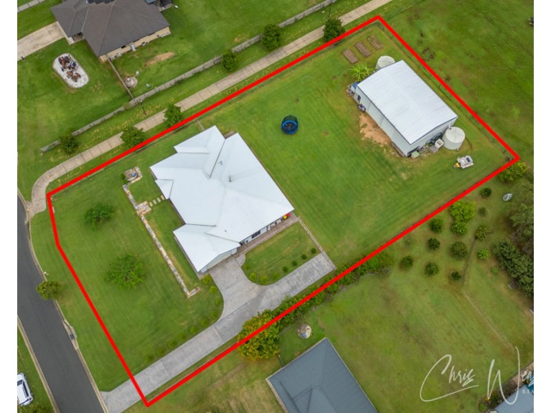 127 Sippel Drive, Woodford QLD 4514