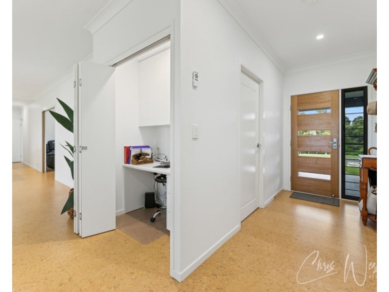 127 Sippel Drive, Woodford QLD 4514