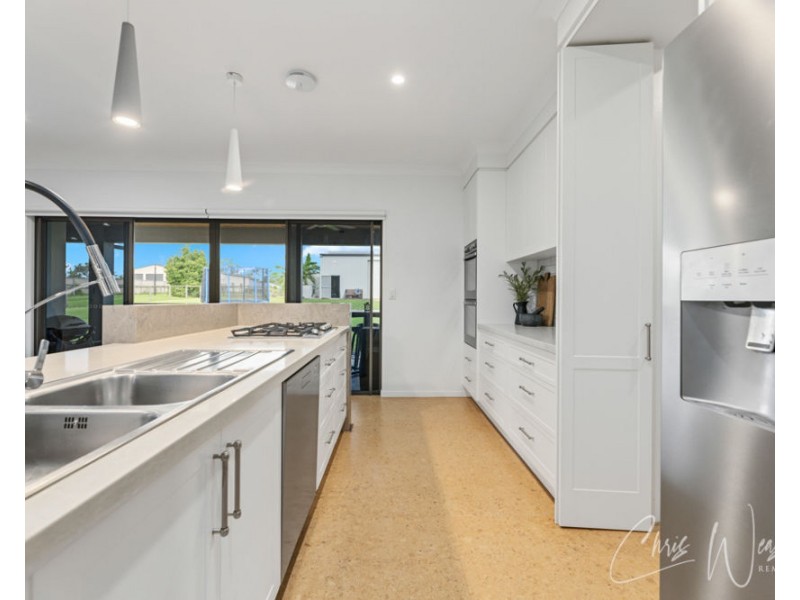 127 Sippel Drive, Woodford QLD 4514