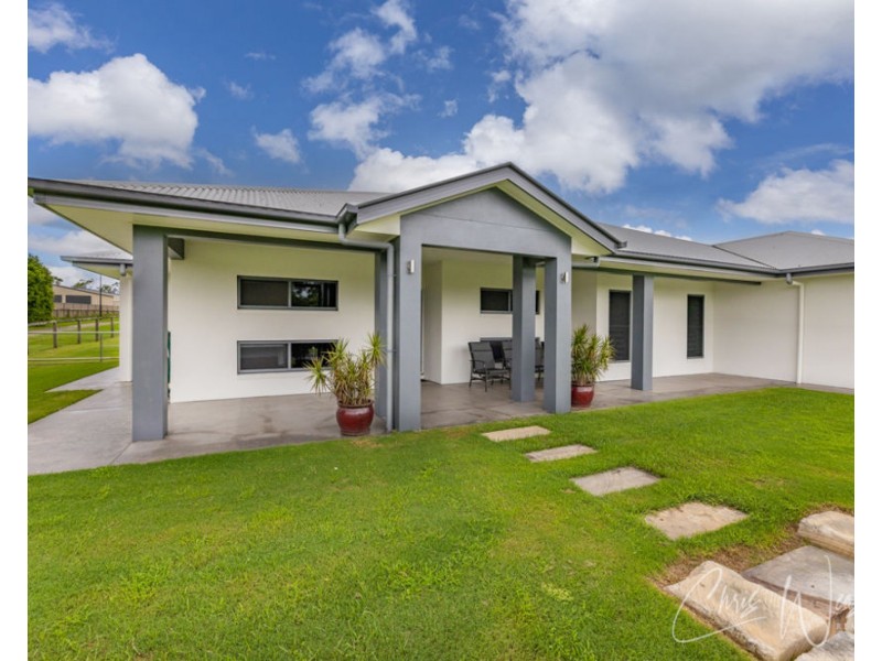 127 Sippel Drive, Woodford QLD 4514