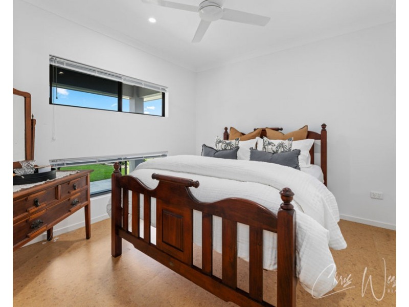 127 Sippel Drive, Woodford QLD 4514