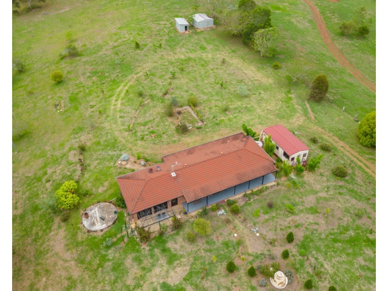 69 Hardgrave Road, Blackbutt QLD 4306