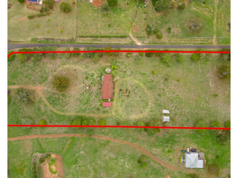 69 Hardgrave Road, Blackbutt QLD 4306