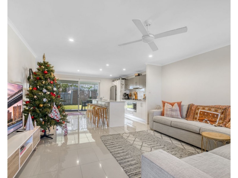 1-2/21 Majella Close, Peregian Springs QLD 4573