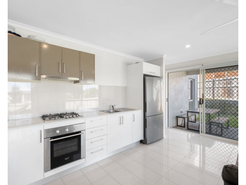 1-2/21 Majella Close, Peregian Springs QLD 4573