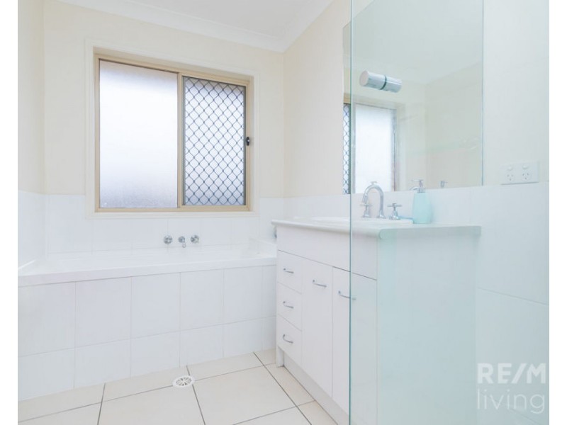 48 Ningi Waters Drive, Ningi QLD 4511