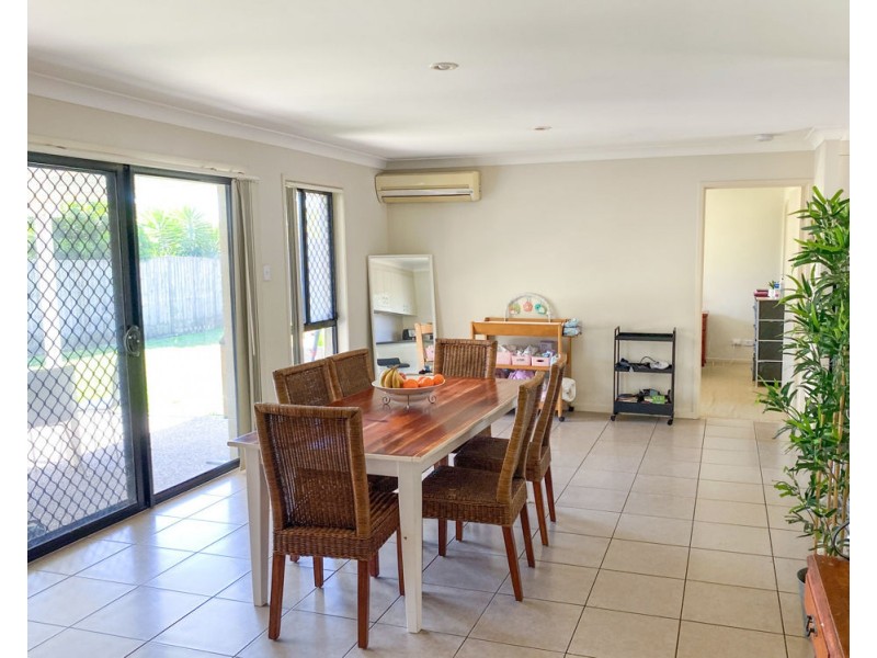 27 Aretha Lane, Narangba QLD 4504