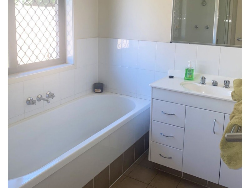 27 Aretha Lane, Narangba QLD 4504