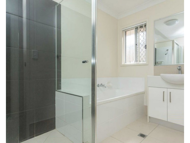50 Merimbula Crescent, Fitzgibbon QLD 4018