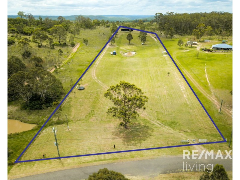 38 Emerson Road, Taromeo QLD 4306