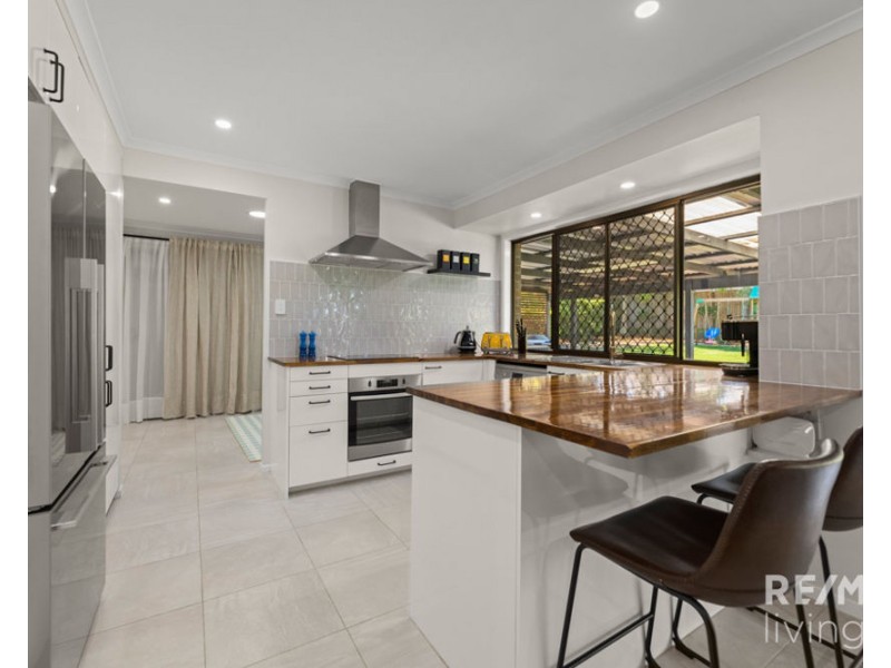 23 Emerson Drive, Morayfield QLD 4506