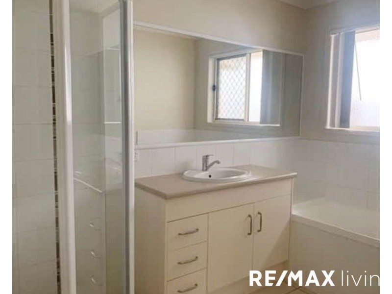 7 Chase Crescent, North Lakes QLD 4509
