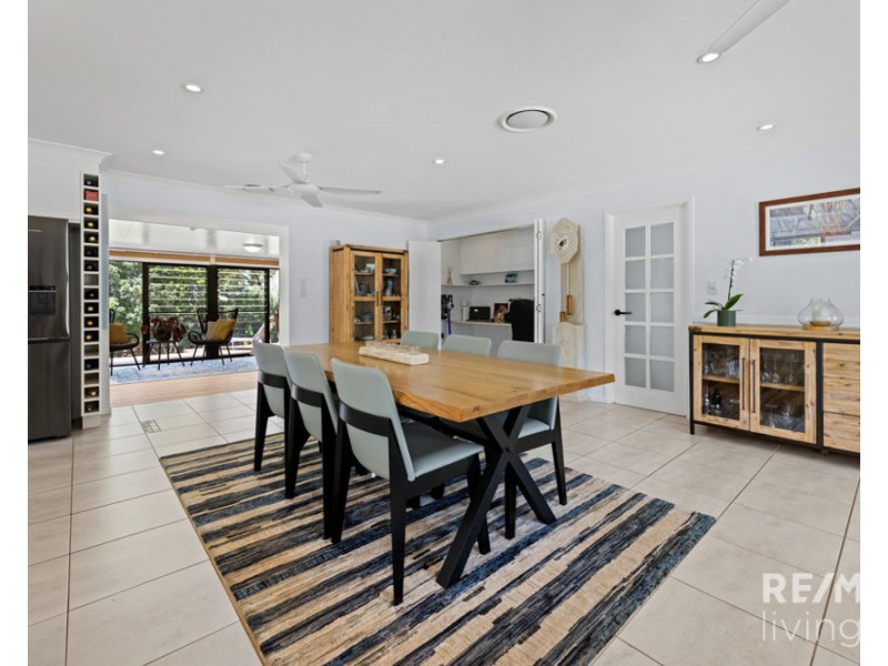 27 Clearview Drive, Glass House Mountains QLD 4518