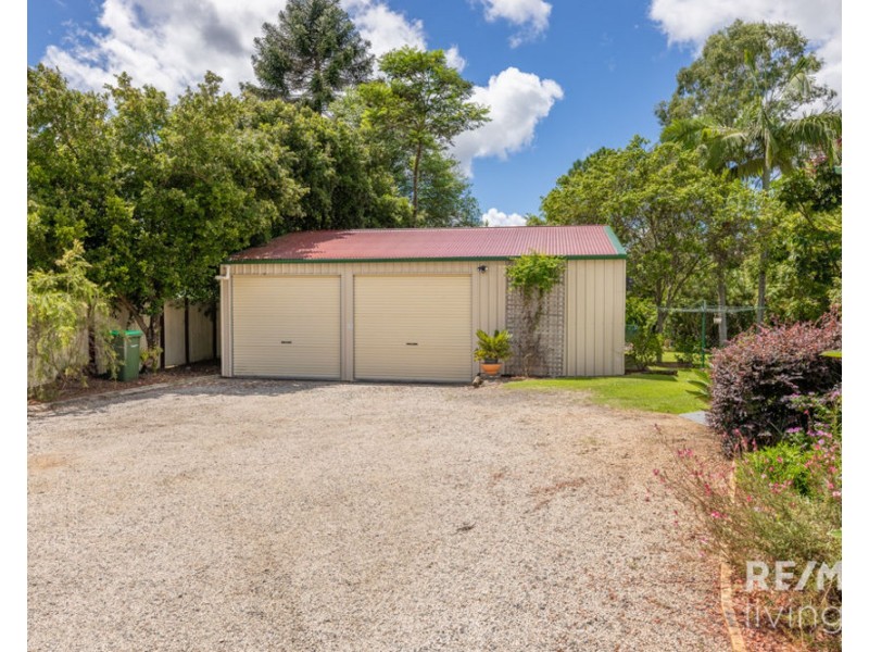 27 Clearview Drive, Glass House Mountains QLD 4518
