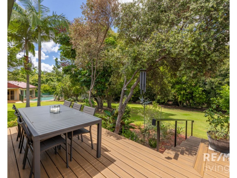 27 Clearview Drive, Glass House Mountains QLD 4518