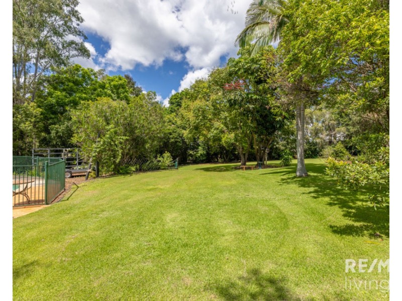27 Clearview Drive, Glass House Mountains QLD 4518