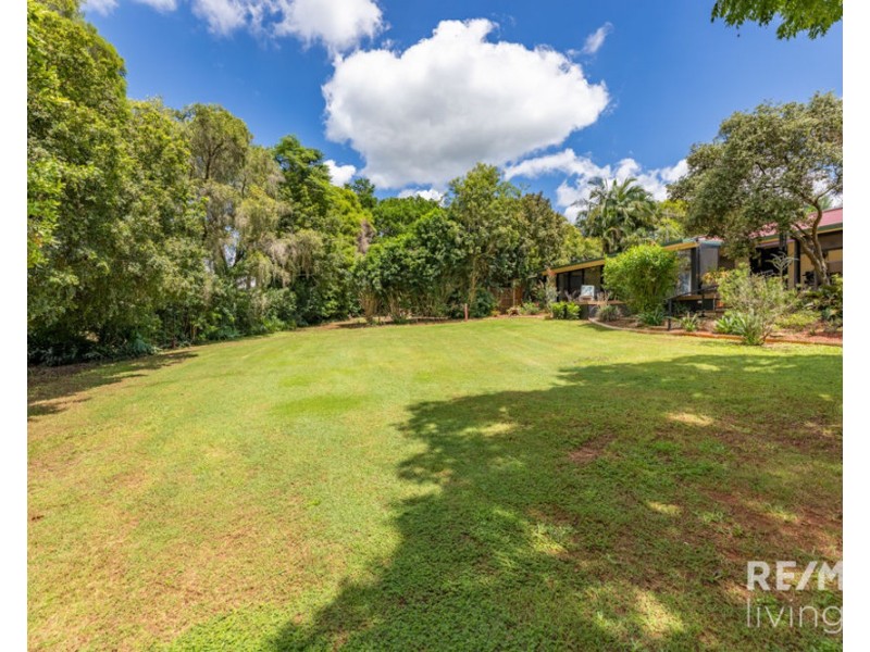 27 Clearview Drive, Glass House Mountains QLD 4518