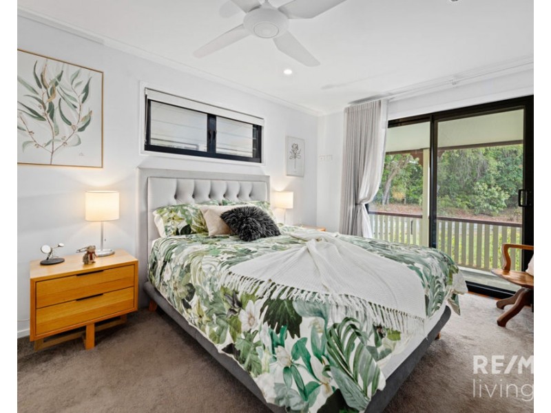 27 Clearview Drive, Glass House Mountains QLD 4518