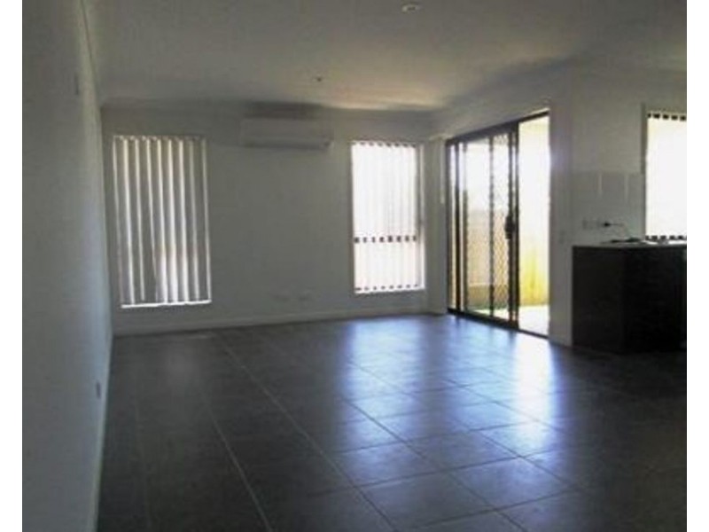 1/1 Llama Court, Dakabin QLD 4503