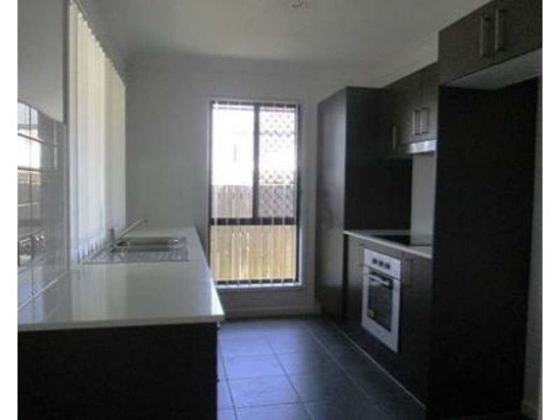1/1 Llama Court, Dakabin QLD 4503